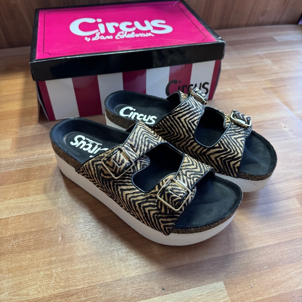 Circus by Sam Edelman platform sandals in a black and tan zebra size 8